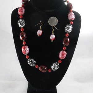 KAZURI Beads Kikapu 22 inch White/Red/Black Necklace + Earrings Set